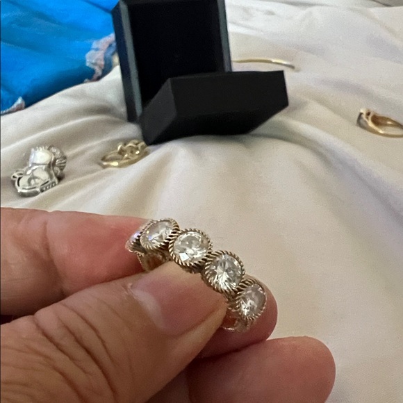 Judy Ripka - Picture 4 of 5